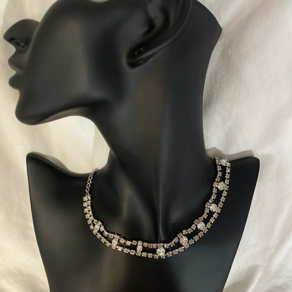 Elegant Rhinestone Choker